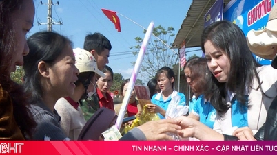 Er worden veel praktische initiatieven ontplooid om de armen te ondersteunen tijdens Tết (het Chinese Nieuwjaar).