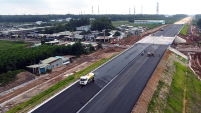 Vorschlag zur Eröffnung eines 18 km langen Abschnitts der Schnellstraße Bien Hoa - Vung Tau durch Dong Nai vor dem chinesischen Neujahr.