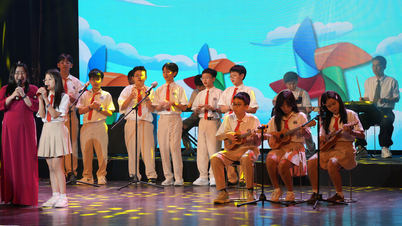 Vor Tet (dem chinesischen Neujahr) finden in Ho-Chi-Minh-Stadt viele glanzvolle Kunstfestivals für Schüler statt.