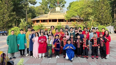 "टेत ऑफ अफेक्शन - हैप्पी वार्ड" एक सांस्कृतिक और कलात्मक स्थान है जो दक्षिणी वियतनामी स्वादों से भरपूर है।