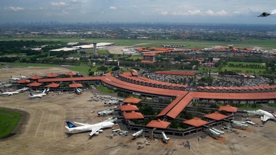 Negara manakah yang mempunyai lapangan terbang terbanyak di Asia Tenggara?