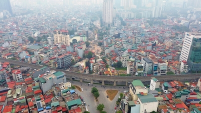 État d'avancement des travaux de la rocade 2.5, tronçon Cau Giay - Duong Dinh Nghe : la mise en application des mesures aura lieu au premier trimestre 2026.
