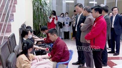 Red Sunday at Thai Binh University of Medicine and Pharmacy