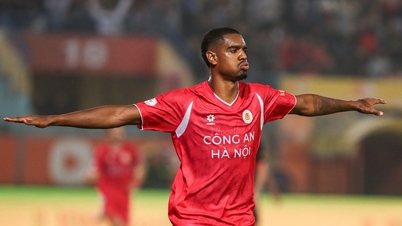 Công An Hà Nội - Ninh Bình (hiệp 1) 2-1: Công An Hà Nội dẫn ngược và chơi hơn người