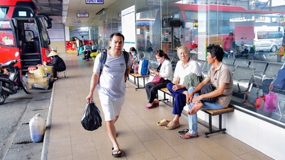 ក្រុមហ៊ុនឡានក្រុងដែលដំណើរការផ្លូវពីទីក្រុងហូជីមិញទៅកាន់ខេត្តក្វាងង៉ាយកំពុងដំឡើងថ្លៃសំបុត្រឡានក្រុងថ្ងៃឈប់សម្រាកបុណ្យតេតរហូតដល់ ២៨០% ទោះបីជាមានបទប្បញ្ញត្តិក៏ដោយ។