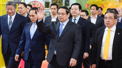 Prime Minister Pham Minh Chinh attends the opening ceremony of the Spring Fair 2026.
