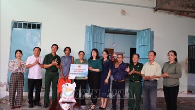 គំរូសន្តិសុខសង្គមចម្រុះដើម្បីថែទាំប្រជាជនងាយរងគ្រោះ។