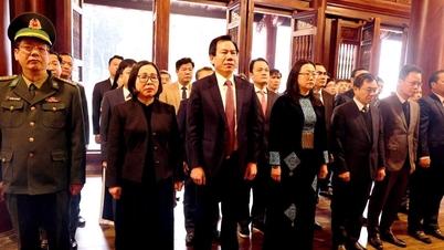 ลาวไค: รำลึกถึงประธานาธิบดีโฮจิมินห์และวีรบุรุษผู้เสียสละ เนื่องในโอกาสครบรอบการก่อตั้งพรรคคอมมิวนิสต์เวียดนาม