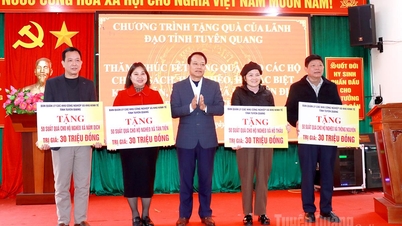สหายVân dinh Thảo เยี่ยมชมและมอบของขวัญวันเต๊ดในชุมชน Hồ Tháp