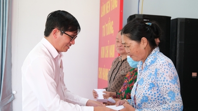 Die Jugendorganisation der Zeitung, des Radiosenders und des Fernsehsenders Tay Ninh organisierte ein Frühlings-Freiwilligenprogramm in der Gemeinde Vam Co.