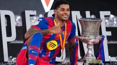 Barcelona gibt ein Angebot für Rashford ab, Trainer Carrick ist machtlos.