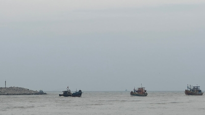 เรือจม ลูกเรือ 15 คนได้รับการช่วยเหลืออย่างปลอดภัยที่ท่าเรือลาจี