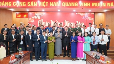 Koh Kong tartomány (Kambodzsa Királysága) látogatást tesz An Giang tartományban és újévi jókívánságait fejezi ki.