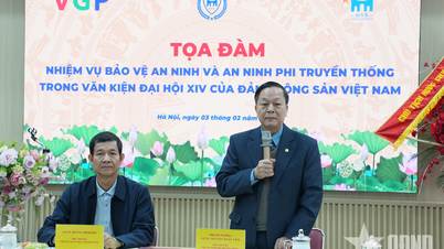 The task of protecting national security and non-traditional security in the Party's 14th Congress Document.