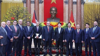 Prezident Luong Cuong se setkal s předsedou jordánské Sněmovny reprezentantů.