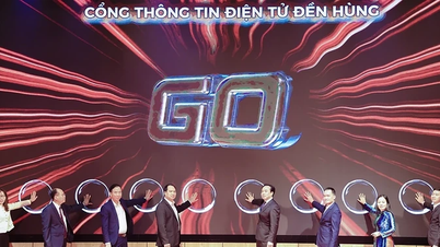 Denhung.vn online portal launched.