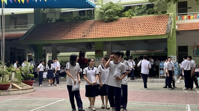Jabatan Pendidikan dan Latihan Bandar Raya Ho Chi Minh telah mengeluarkan notis penting mengenai pendaftaran dalam talian untuk sekolah rendah dan menengah.