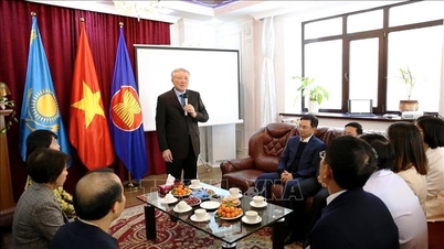 Strengthening cooperation in the finance and monetary sector between Vietnam and Kazakhstan.
