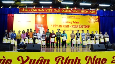 «បុណ្យតេតសន្តិសុខ» នាំមកនូវភាពកក់ក្តៅដល់កម្មករនៅខេត្តដុងណៃ។