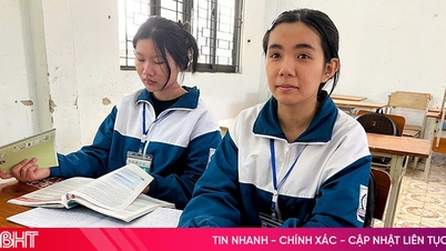 Học bổng Vừ A Dính - thắp sáng ước mơ cho nữ sinh vùng biên