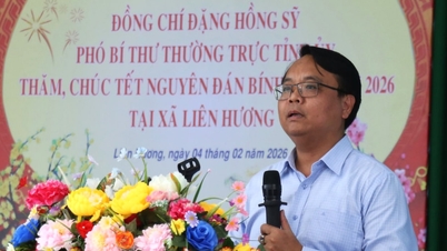 Deputy Secretary of the Lam Dong Provincial Party Committee, Dang Hong Sy, visited and extended New Year greetings to Lien Huong commune and other units.