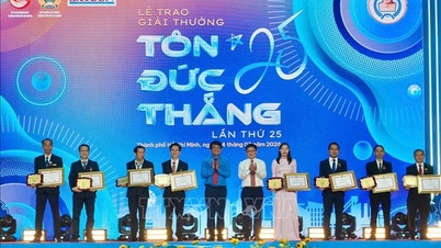 วิศวกรและพนักงานดีเด่น 11 ท่าน ได้รับรางวัลตงดึ๊กถัง