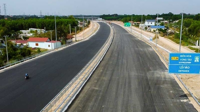 Kementerian Konstruksi telah meminta pengujian penerimaan dan memastikan bahwa lebih dari 18 km jalan tol Bien Hoa - Vung Tau siap beroperasi sebelum Tet (Tahun Baru Imlek).