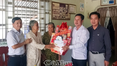 Chăm lo Tết cho hộ có hoàn cảnh khó khăn