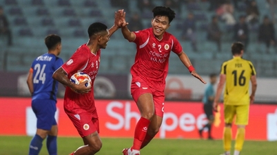 Dinh Bac zat op de reservebank toen Hanoi Police Club met 6-1 won.