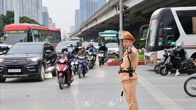 Thủ tướng chỉ đạo tăng cường vận tải, bảo đảm an toàn giao thông dịp Tết