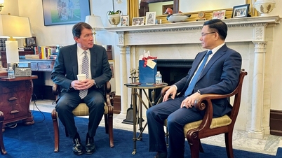 Der amtierende Minister für Industrie und Handel, Le Manh Hung, traf sich am Rande der 6. Verhandlungsrunde zum Gegenseitigen Handelsabkommen zwischen Vietnam und den USA mit Senator William „Bill“ Hagerty.