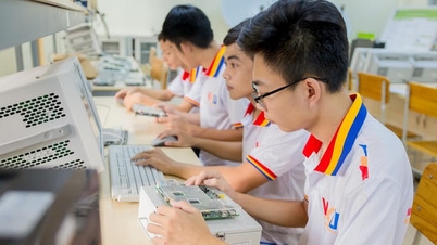 The dDUT digital ecosystem: A new step forward in building a digital university.