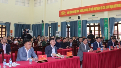 ຂອງຂວັນເທດສະການເຕັດ 105 ໜ່ວຍໄດ້ມອບໃຫ້ຄອບຄົວທຸກຍາກ ແລະ ເກືອບທຸກຍາກຢູ່ໃນບ້ານຈີ່ກວາ.