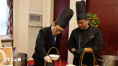 "Dia do Pho Vietnamita" - promovendo a culinária vietnamita para amigos na China e em todo o mundo.