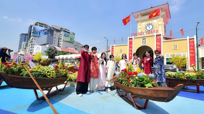 আসুন বেন থান মার্কেট এবং হো চি মিন সিটির অন্যান্য অনেক কেন্দ্রীয় এলাকার রূপান্তরের দিকে ফিরে তাকাই।