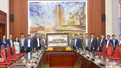 Promoting cooperation and development between Hue City and Quang Tri Province.