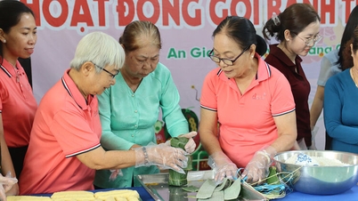 “Gói” tháng chạp vào bánh tét