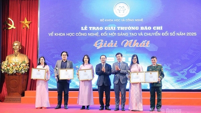 A Tuyen Quang Újság és Rádió és Televízió nyerte az első díjat a 2025-ös Újságírói Díjjal a Tudomány, Technológia, Innováció és Digitális Átalakulás kategóriában.