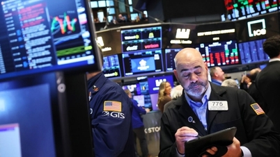 Saham-saham teknologi memberikan tekanan pada Wall Street.