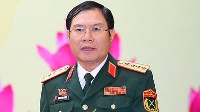 유권자들은 제16대 국회의원 후보로서 응우옌 탄 꾸엉 장군에게 절대적인 신뢰를 보냈습니다.