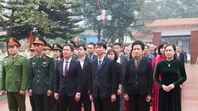 Kien Hung Ward memperingati ulang tahun ke-60 lawatan Presiden Ho Chi Minh ke Van Phu.