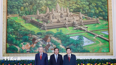 Ontmoeting tussen de staatshoofden van de drie partijen Vietnam, Cambodja en Laos