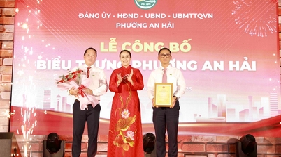 ດ່ານັ້ງ: ພິທີເປີດເຄື່ອງໝາຍຂອງເຂດອານຫາຍ.