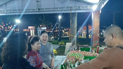 "2026년 베트남 설날 스페이스"에는 전국 각 지방과 도시에서 60개 이상의 기업이 참여했습니다.