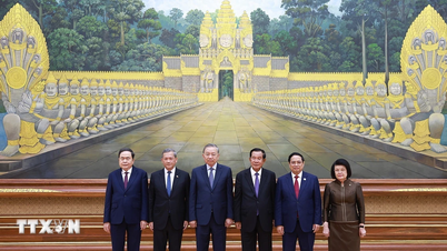 Státní banket na uvítání generálního tajemníka To Lama a vysoké vietnamské delegace.