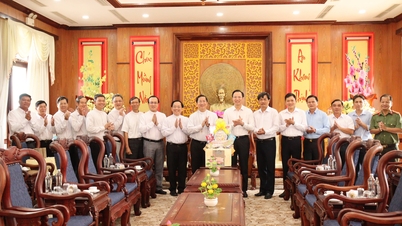 A Phu Cuong püspökség küldöttsége újévi köszöntőt küldött Tay Ninh tartomány vezetőinek.