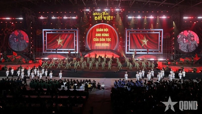 "Vietnam'da Bahar 2026 - Yakınlaşma" adlı sanat ve siyasi program.