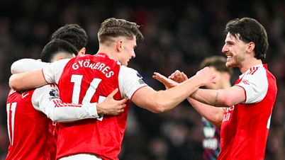 Po pokonaniu Sunderlandu Arsenal zaostrza rywalizację pomiędzy Man City i Liverpoolem.