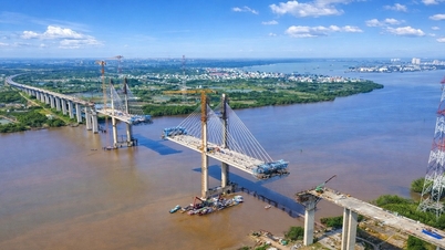 Most Phuoc Khanh: Zakończenie budowy mostu wantowego o najwyższym prześwicie w Wietnamie planowane jest na połowę 2025 roku.