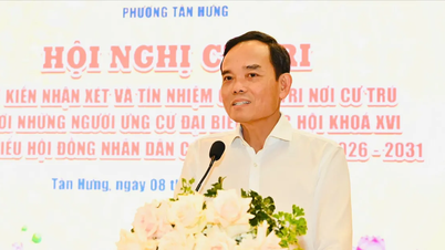Les électeurs ont désigné à l'unanimité le camarade Tran Luu Quang comme candidat au poste de représentant à l'Assemblée nationale.